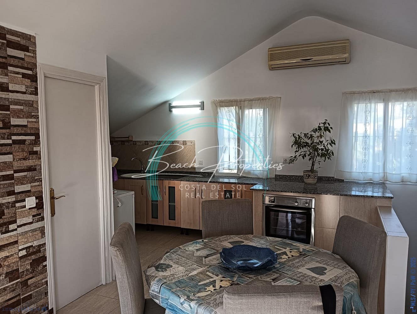 Casa de 2 habitaciones en Frigiliana en venta con piscina - 510.000 € (Ref: 8138475)