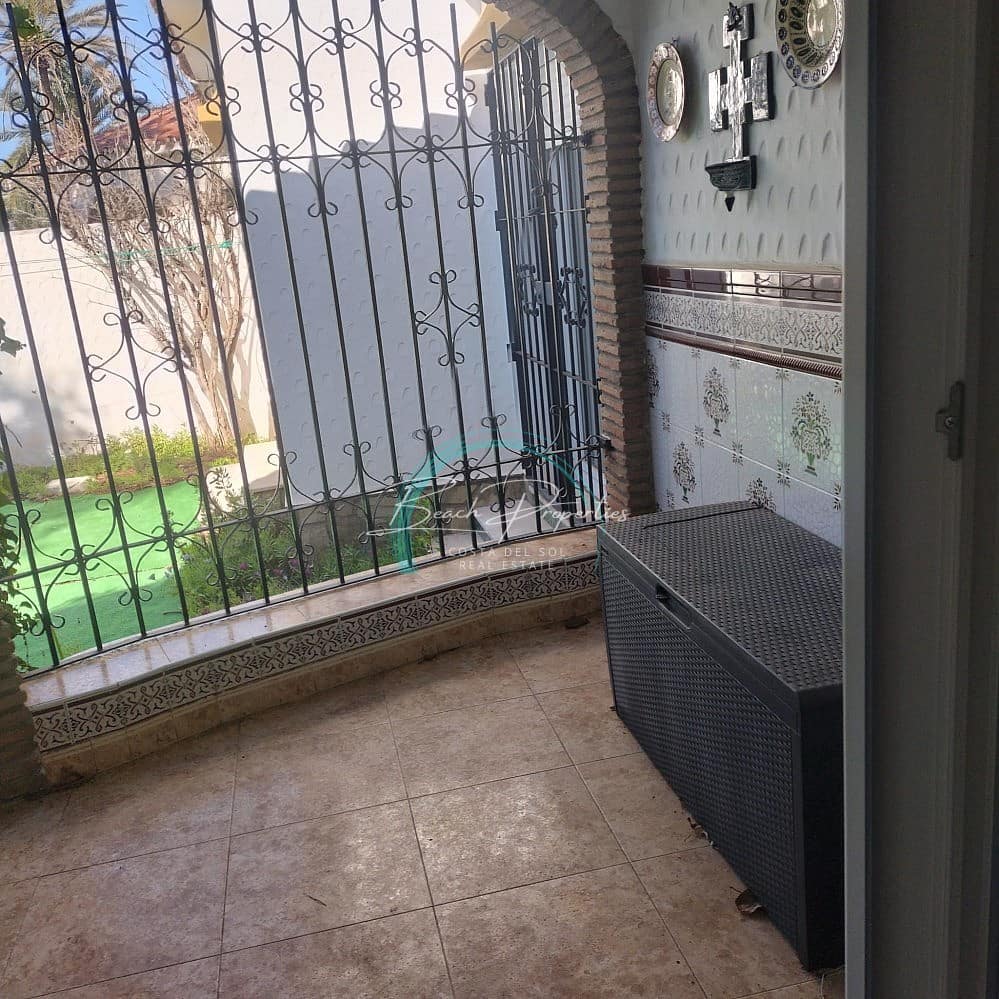 4 soveværelse Villa til salg i Torrox-Costa med garage - € 892.500 (Ref: 8140310)