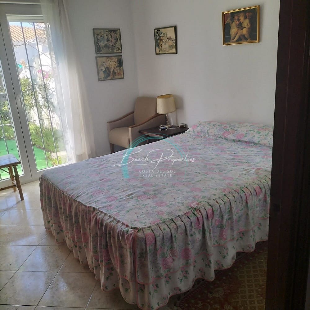 4 soveværelse Villa til salg i Torrox-Costa med garage - € 892.500 (Ref: 8140310)