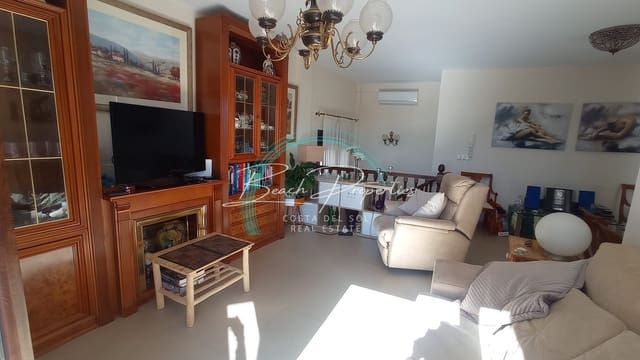 2 soverom Leilighet til leie i Torrox Pueblo, Torrox - € 850 (Ref: 8297831)