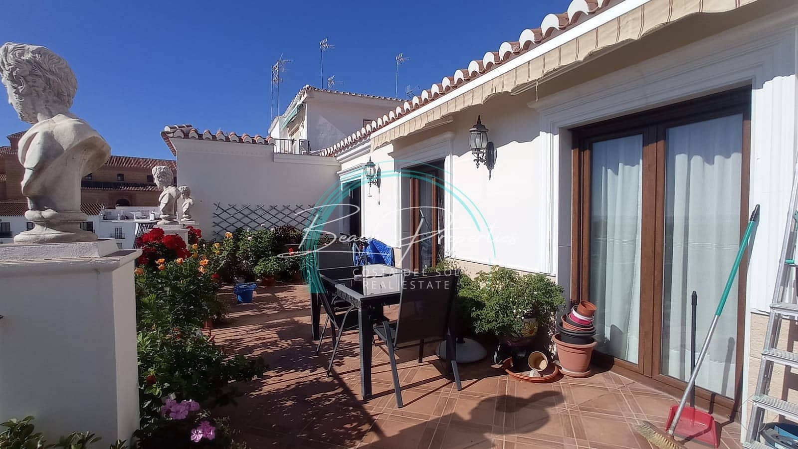 2 bedroom Apartment for rent in Torrox - € 850 (Ref: 8297831)