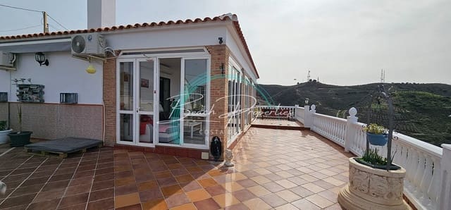 2 slaapkamer Villa te huur in Torrox Park, Torrox met zwembad - € 2.300 (Ref: 8339129)