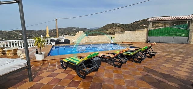 2 slaapkamer Villa te huur in Torrox Park, Torrox met zwembad - € 2.300 (Ref: 8339129)