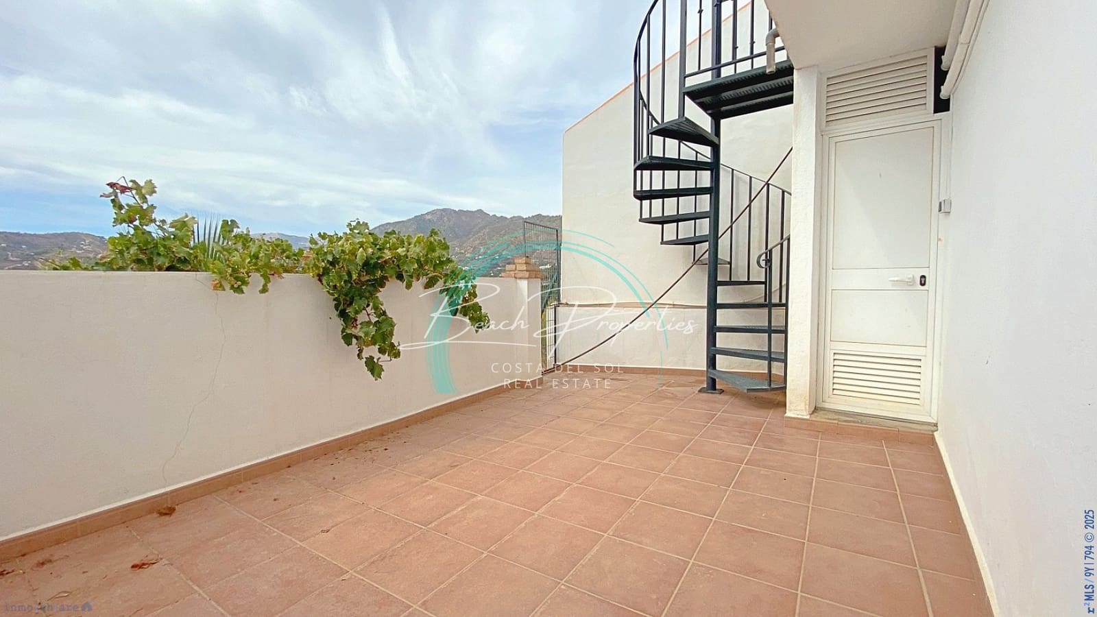 5 makuuhuone Huvila myytävänä paikassa Frigiliana mukana uima-altaan - 850 000 € (Ref: 8343940)