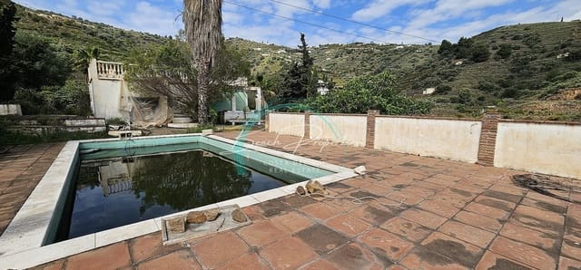 5 soveværelse Villa til salg i Torrox Pueblo, Torrox med swimmingpool garage - € 485.000 (Ref: 8354279)
