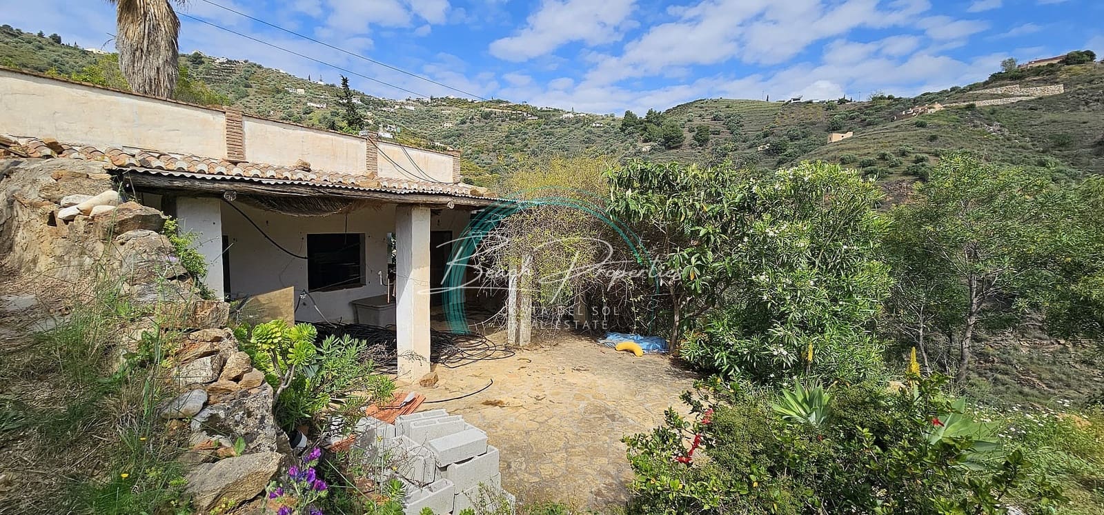 5 soveværelse Villa til salg i Torrox med swimmingpool garage - € 485.000 (Ref: 8354279)