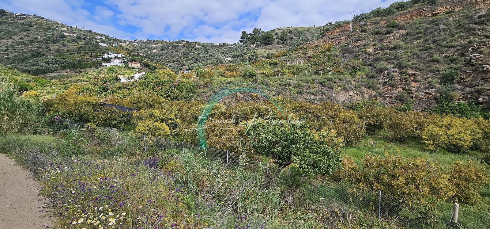 5 soveværelse Villa til salg i Torrox med swimmingpool garage - € 485.000 (Ref: 8354279)