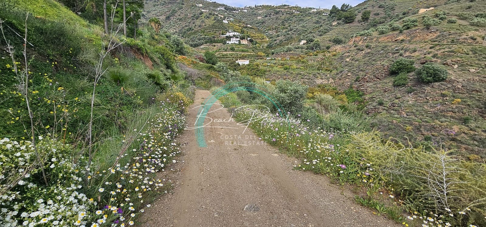 5 soveværelse Villa til salg i Torrox med swimmingpool garage - € 485.000 (Ref: 8354279)