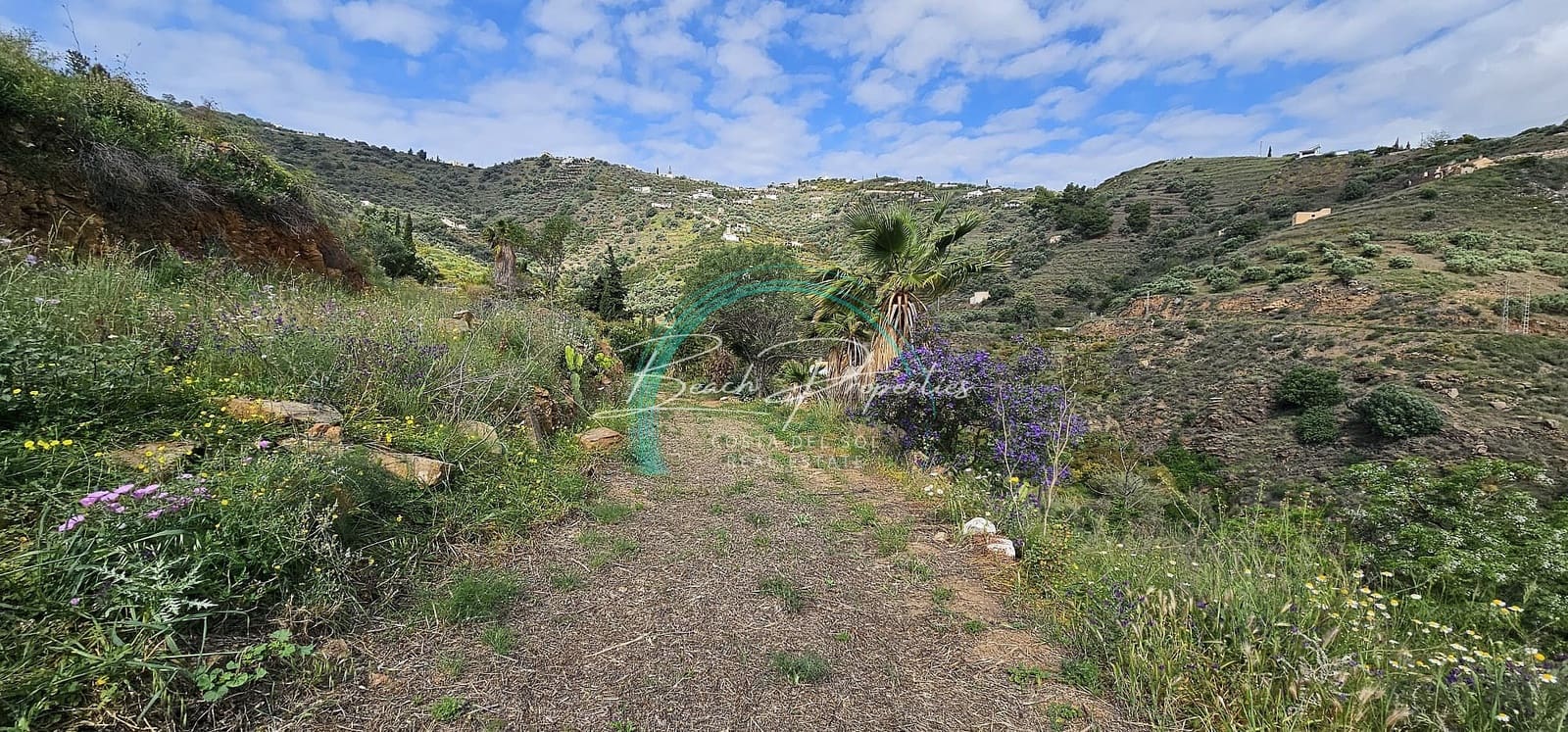 5 soveværelse Villa til salg i Torrox med swimmingpool garage - € 485.000 (Ref: 8354279)