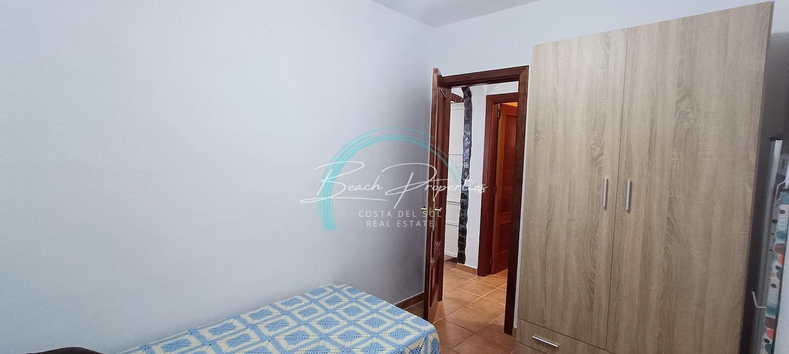 Casa de 3 habitaciones en Torrox en alquiler con piscina garaje - 900 € (Ref: 8390164)