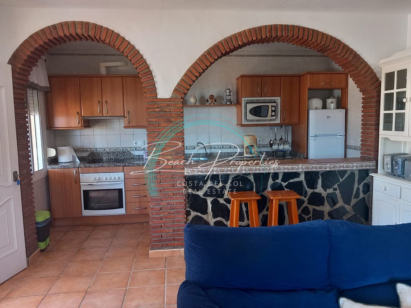 Casa de 3 habitaciones en Torrox en alquiler con piscina garaje - 900 € (Ref: 8390164)