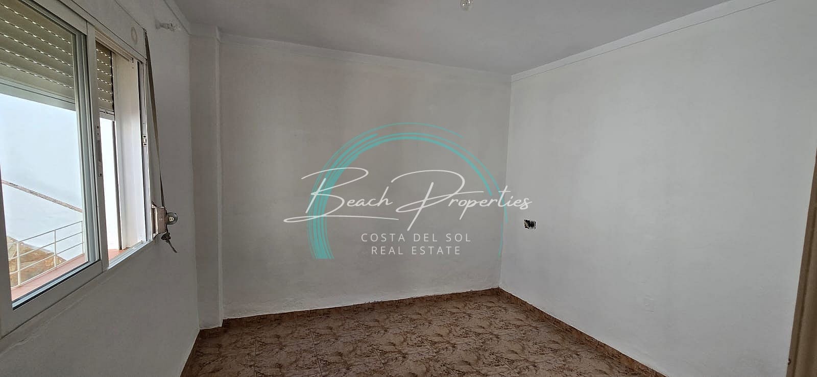 3 bedroom Villa for sale in Torrox - € 200,000 (Ref: 8403750)