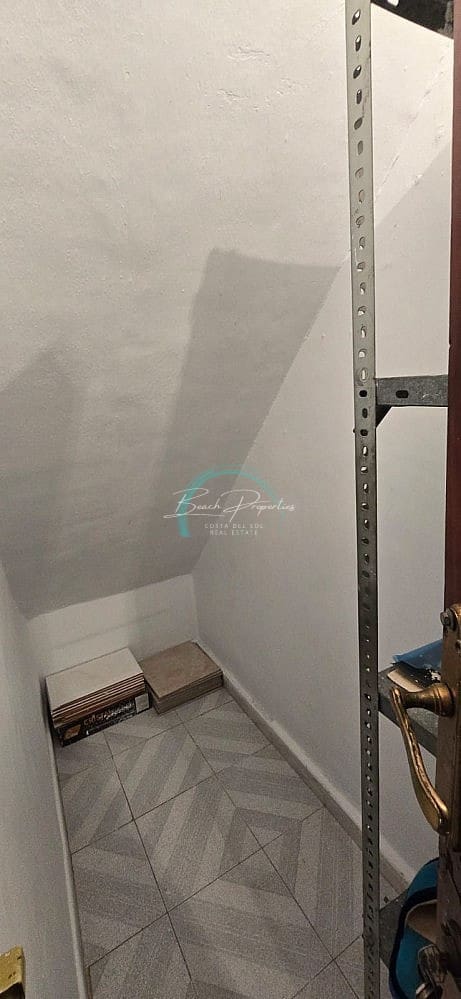 3 bedroom Villa for sale in Torrox - € 200,000 (Ref: 8403750)