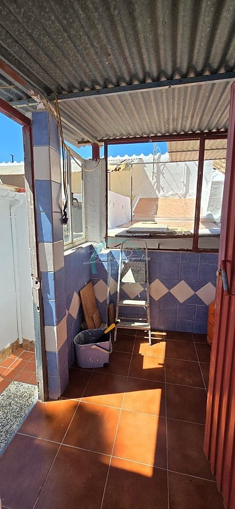 3 bedroom Villa for sale in Torrox - € 200,000 (Ref: 8403750)