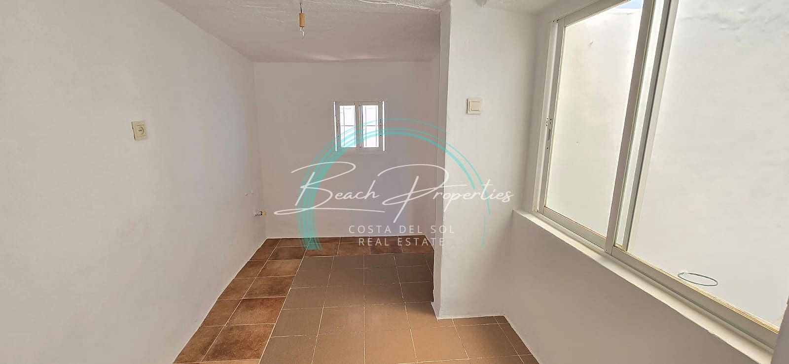 3 bedroom Villa for sale in Torrox - € 200,000 (Ref: 8403750)