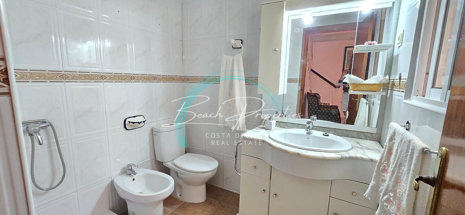 3 bedroom Villa for sale in Torrox - € 200,000 (Ref: 8403750)