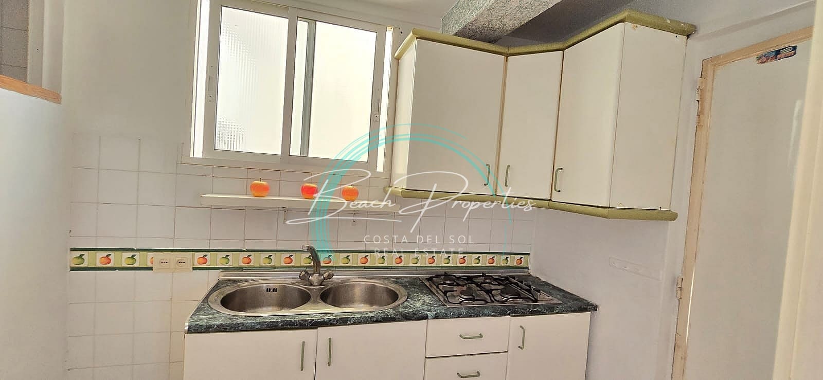 3 bedroom Villa for sale in Torrox - € 200,000 (Ref: 8403750)