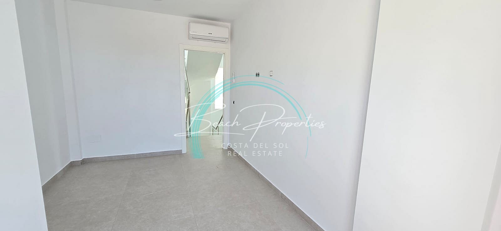 4 soveværelse Villa til salg i Nerja med swimmingpool garage - € 865.000 (Ref: 8499592)