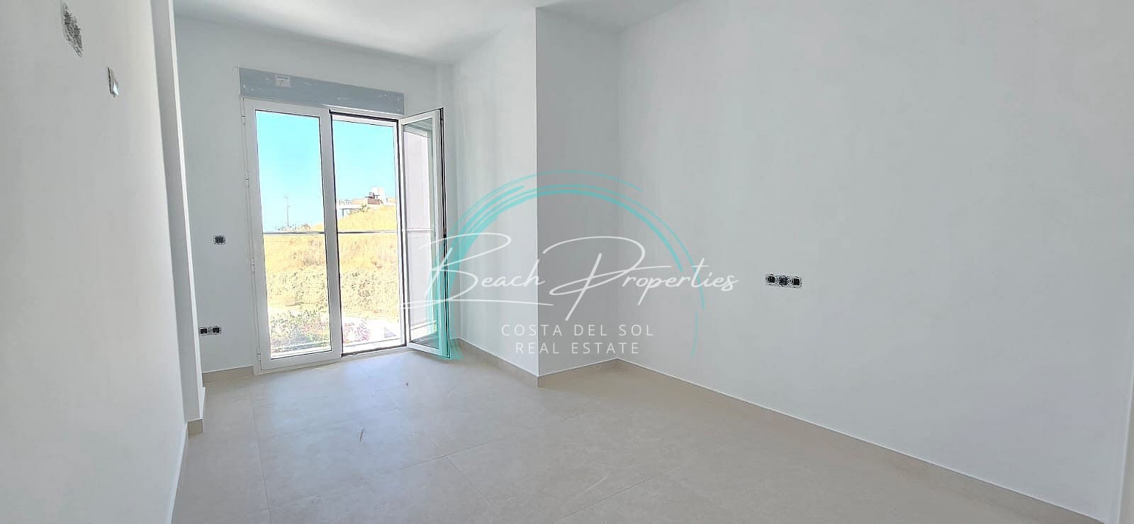 4 soveværelse Villa til salg i Nerja med swimmingpool garage - € 865.000 (Ref: 8499592)