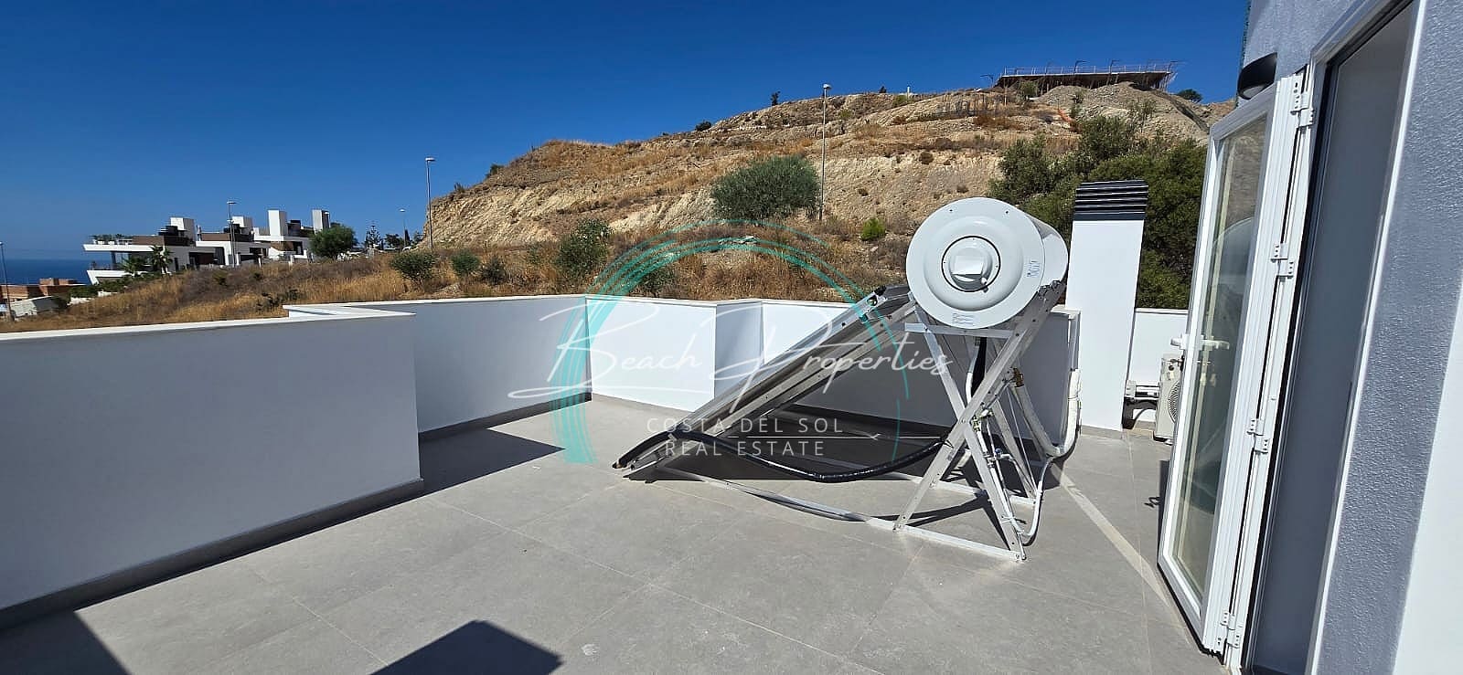 4 soveværelse Villa til salg i Nerja med swimmingpool garage - € 865.000 (Ref: 8499592)