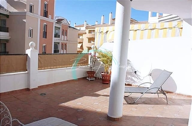 2 soveværelse Lejlighed til leje i El Peñoncillo, Torrox med swimmingpool - € 800 (Ref: 8524612)