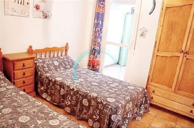 2 soveværelse Lejlighed til leje i El Peñoncillo, Torrox med swimmingpool - € 800 (Ref: 8524612)