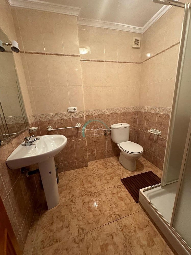 4 soveværelse Lejlighed til salg i Nerja med swimmingpool - € 380.000 (Ref: 8570758)