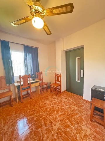 Apartamento de 4 habitaciones en Centro, Nerja en venta con piscina - 380.000 € (Ref: 8570758)