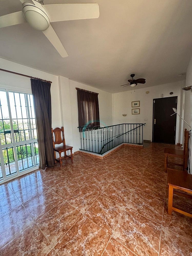 4 soveværelse Lejlighed til salg i Nerja med swimmingpool - € 380.000 (Ref: 8570758)