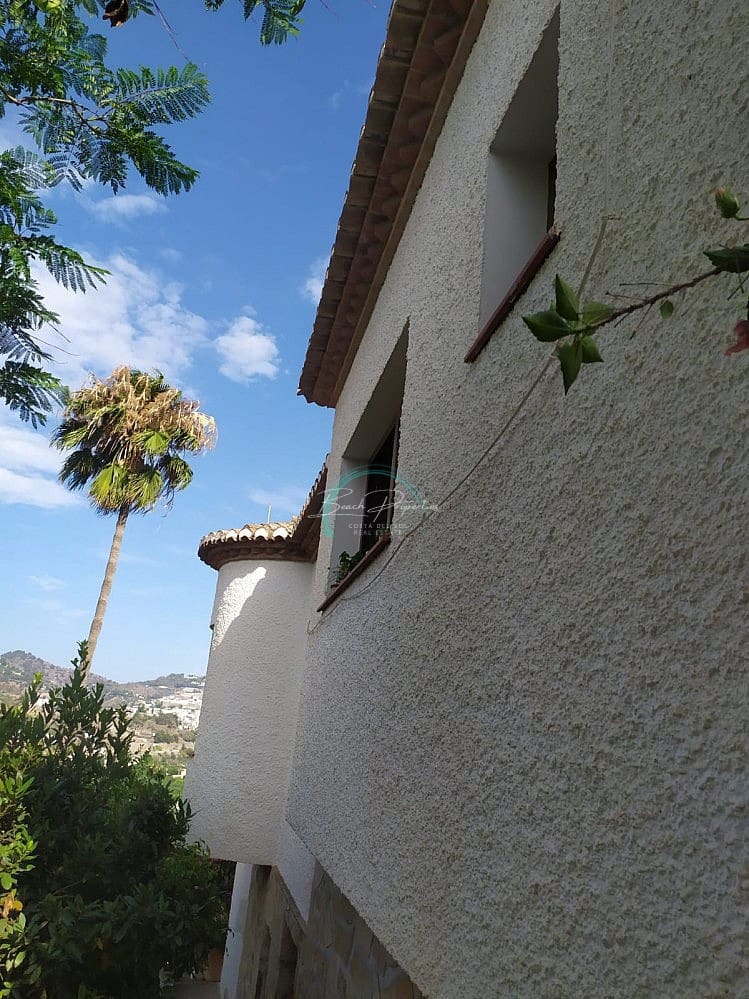 5 soveværelse Villa til salg i La Herradura med swimmingpool - € 1.180.000 (Ref: 8581685)