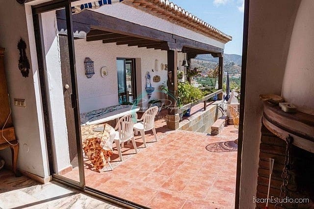 5 soveværelse Villa til salg i La Herradura med swimmingpool - € 1.180.000 (Ref: 8581685)