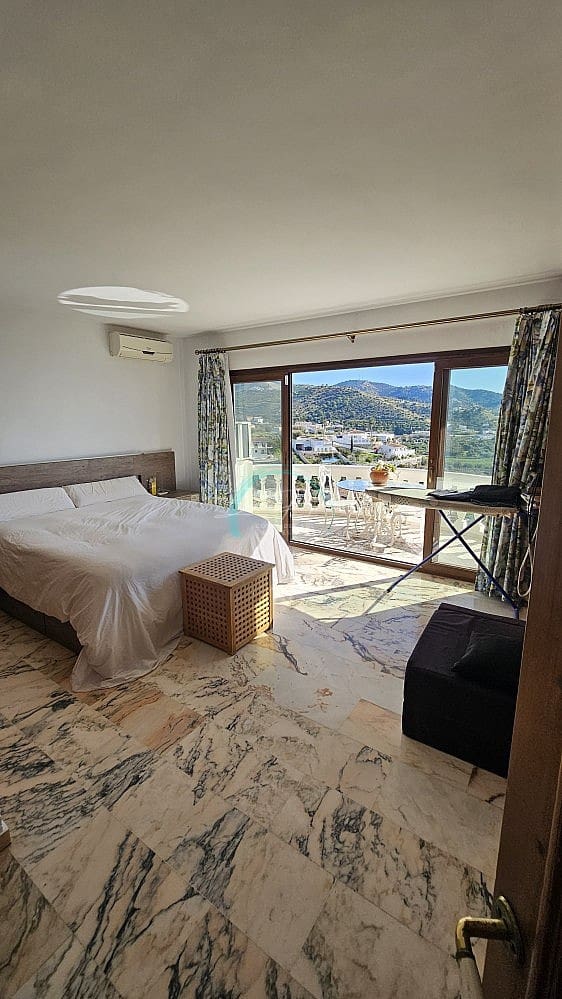 5 soveværelse Villa til salg i La Herradura med swimmingpool - € 1.180.000 (Ref: 8581685)