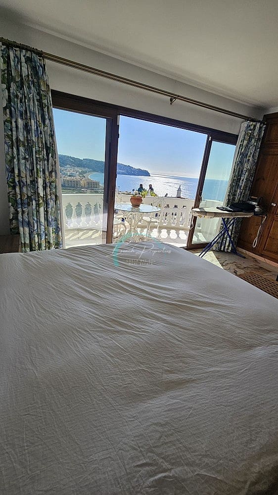 5 soveværelse Villa til salg i La Herradura med swimmingpool - € 1.180.000 (Ref: 8581685)