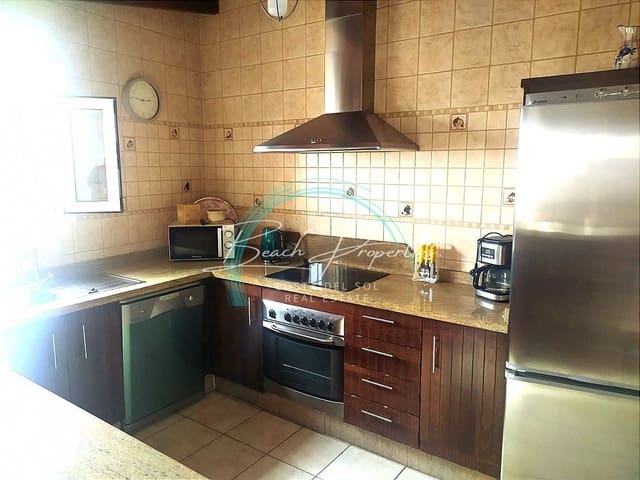 3 soverom Villa til leie i Torrox Pueblo, Torrox med garasje - € 1 000 (Ref: 8586921)