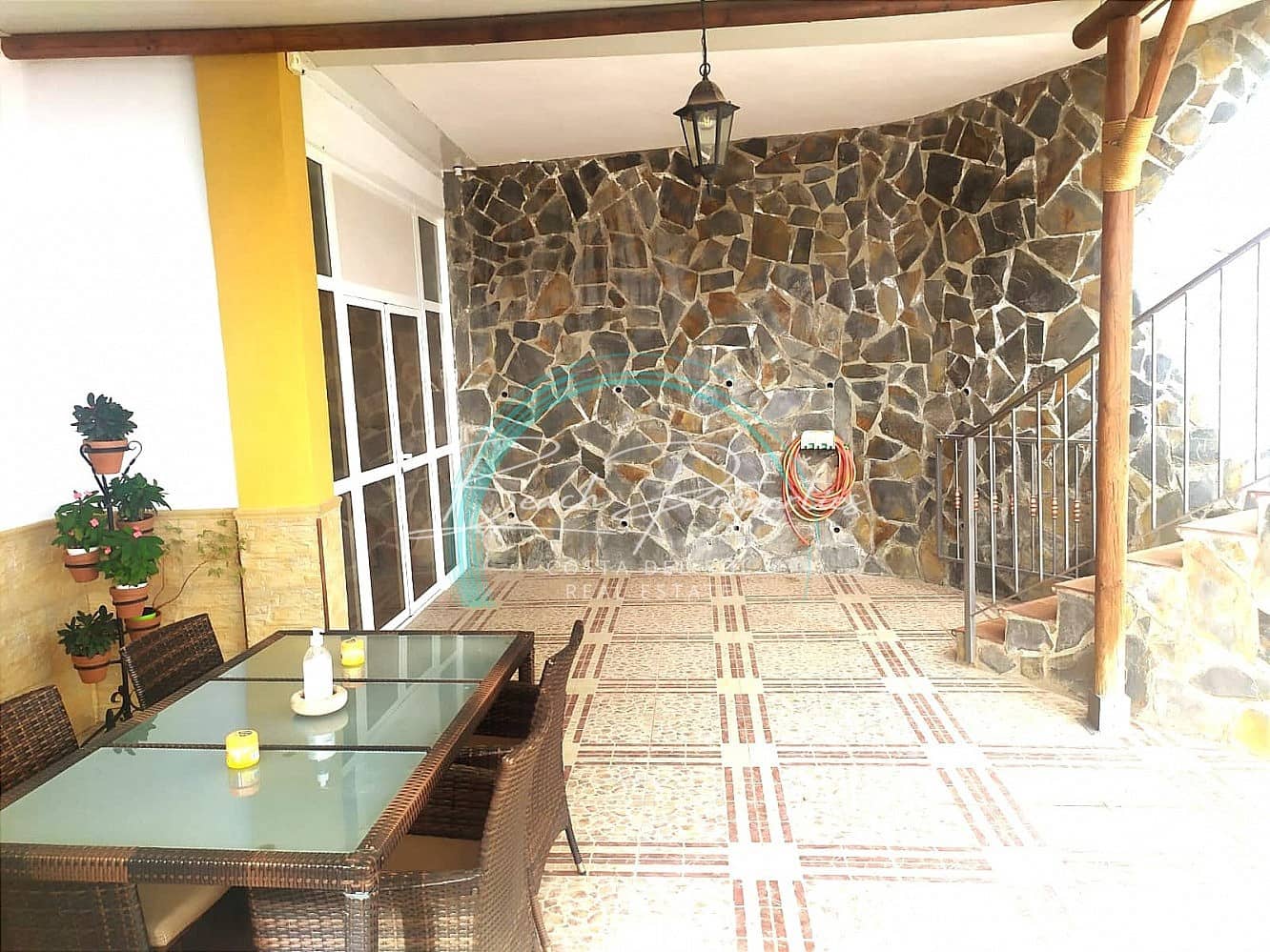 3 Zimmer Villa zu vermieten in Torrox mit Garage - 1.100 € (Ref: 8586921)