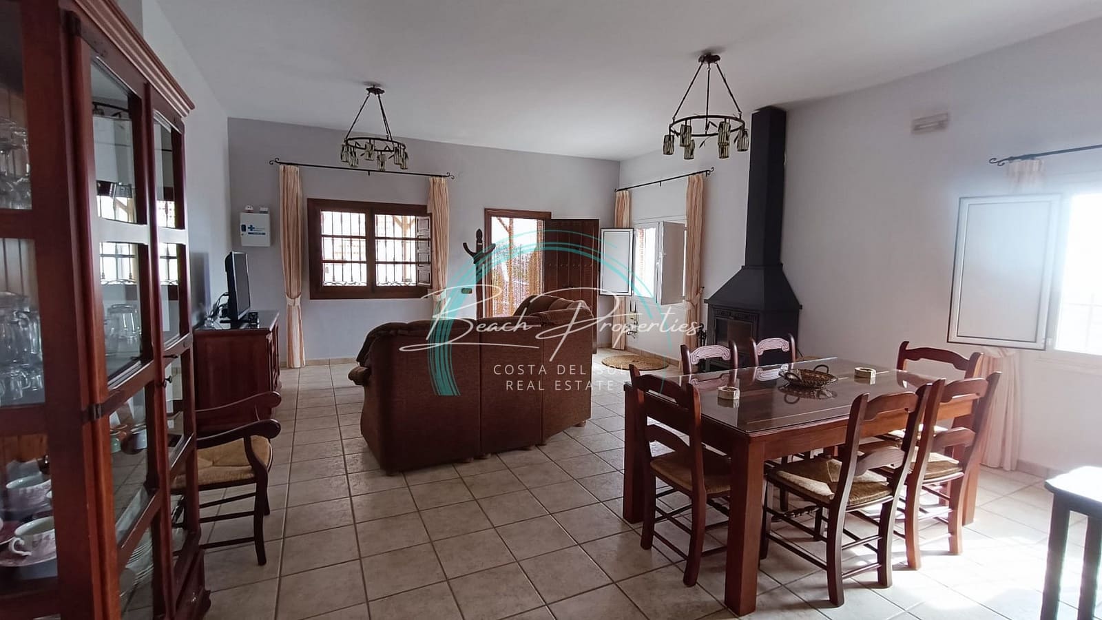 3 Zimmer Villa zu vermieten in Torrox mit Garage - 1.100 € (Ref: 8586921)