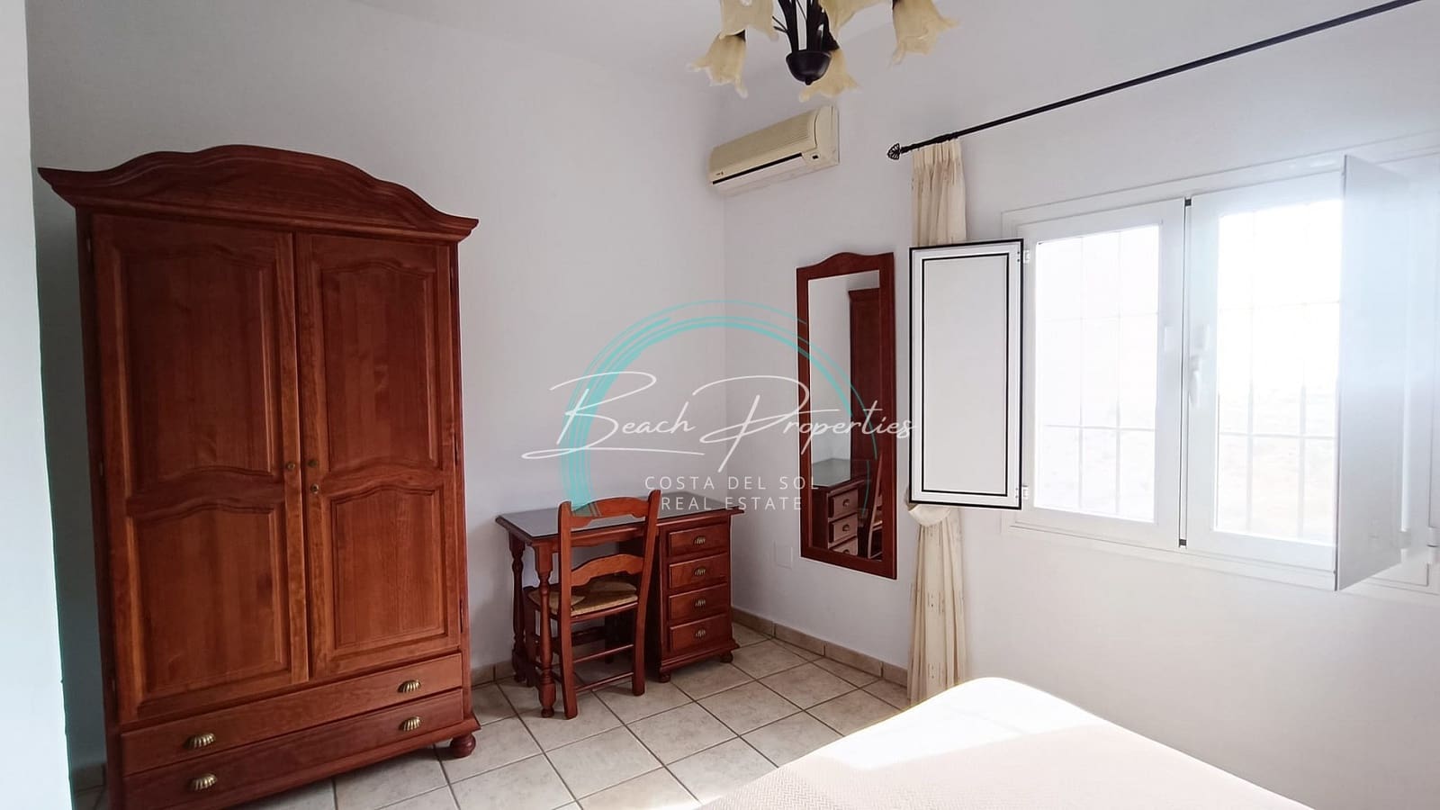 3 Zimmer Villa zu vermieten in Torrox mit Garage - 1.100 € (Ref: 8586921)