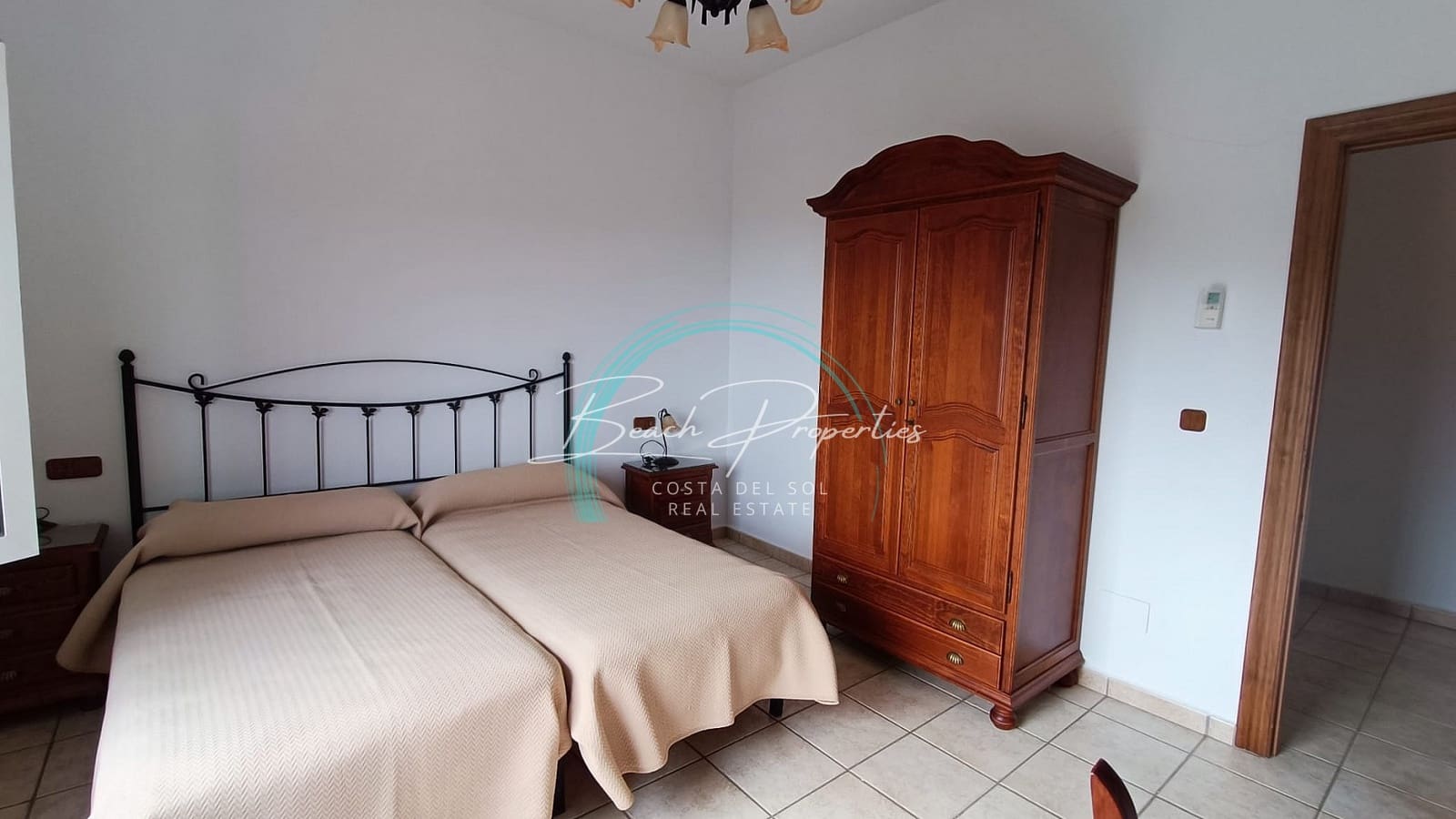 3 Zimmer Villa zu vermieten in Torrox mit Garage - 1.100 € (Ref: 8586921)
