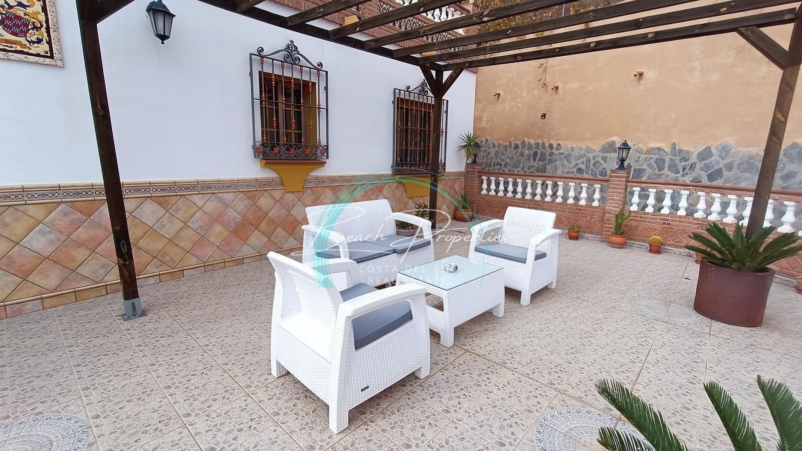 4 Zimmer Villa zu vermieten in Torrox mit Pool Garage - 1.700 € (Ref: 8586922)