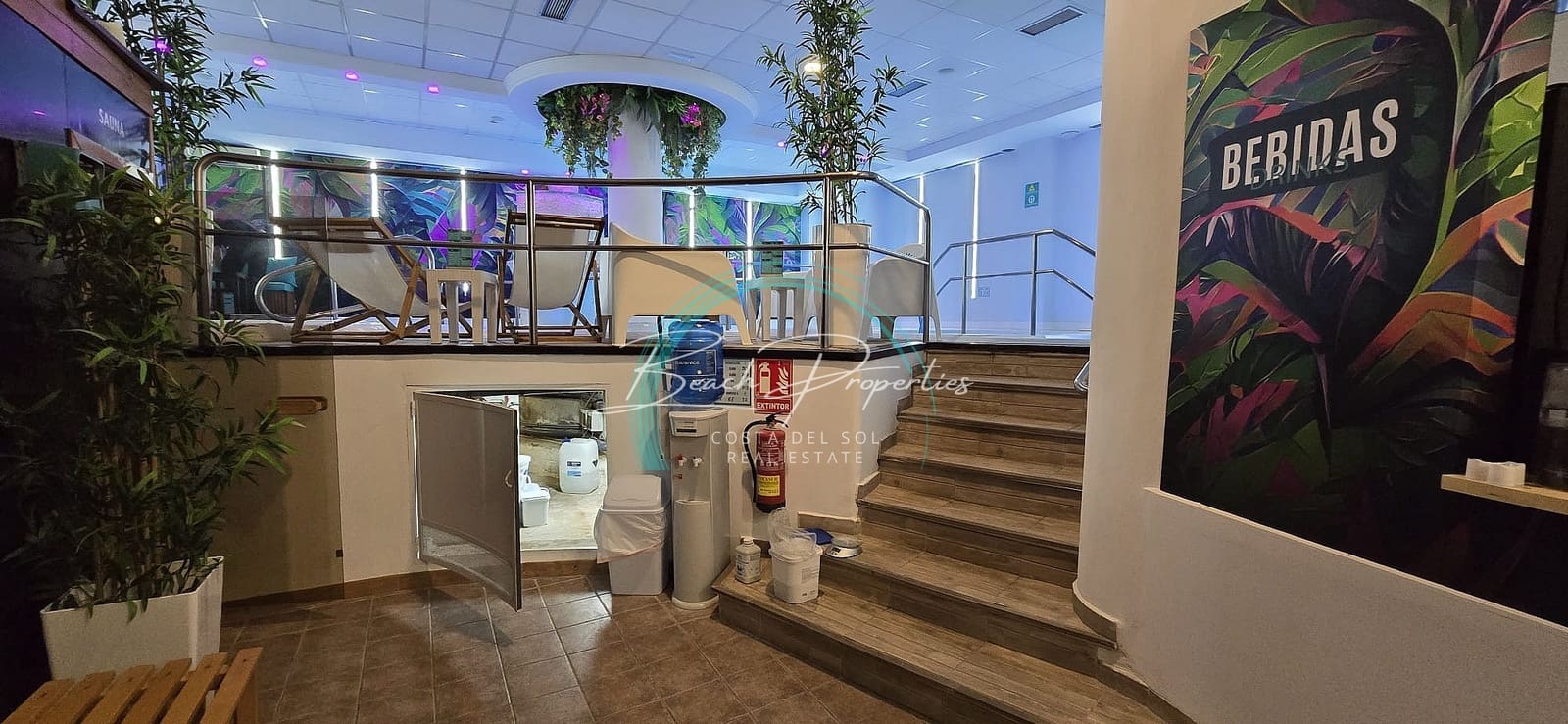 1 soverom Kommersiell til salgs i Nerja med svømmebasseng - € 550 000 (Ref: 8880867)