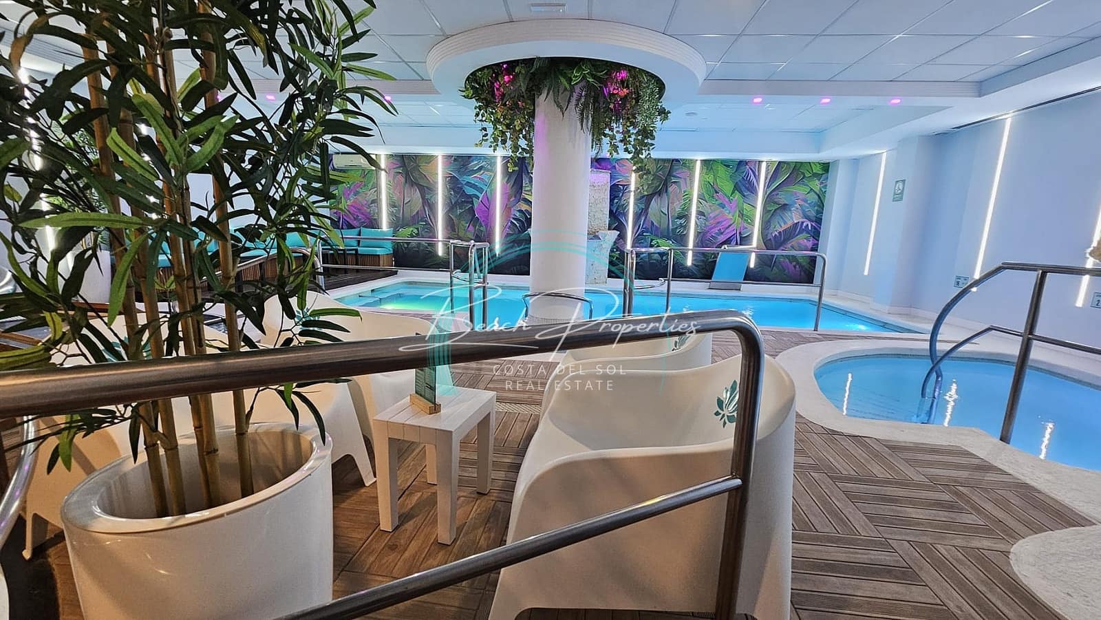 1 soverom Kommersiell til salgs i Nerja med svømmebasseng - € 550 000 (Ref: 8880867)