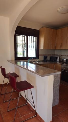 Hus til leie i Centro, Nerja med garasje - € 1 100 (Ref: 8903657)