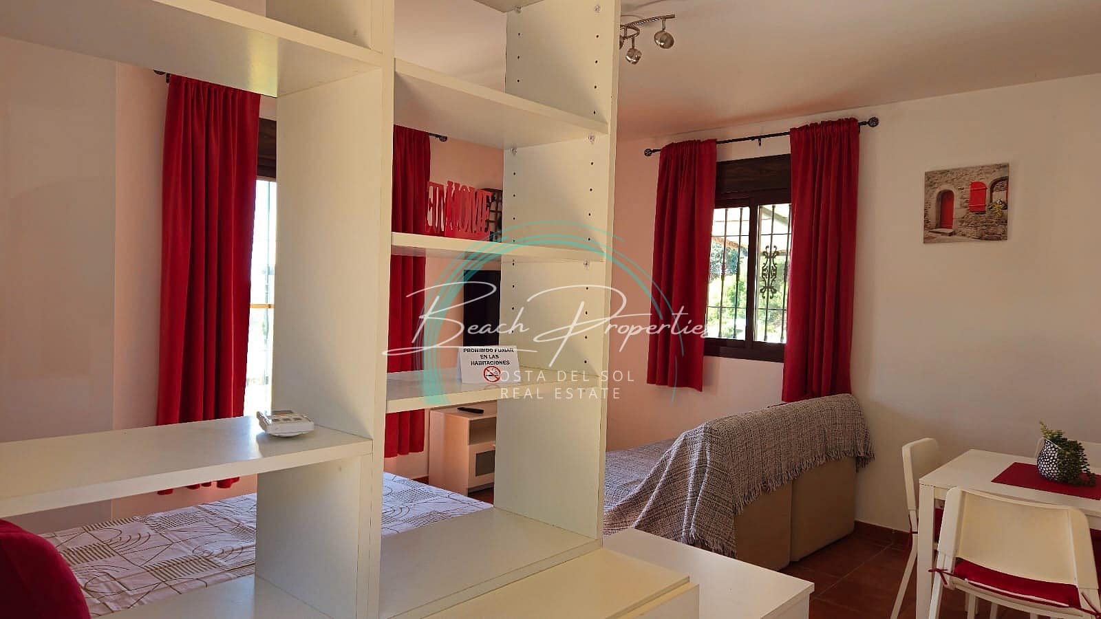 Hus til leie i Nerja med garasje - € 1 100 (Ref: 8903657)