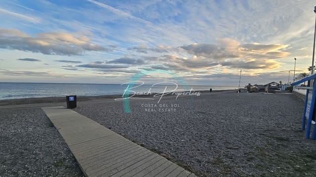 2 soveværelse Villa til salg i Torre del Mar, Vélez-Málaga med garage - € 265.000 (Ref: 8924847)