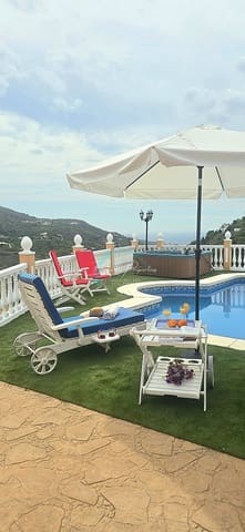 3 sypialnia Dom do wynajęcia w Torrox Pueblo, Torrox z basenem garażem - 1 700 € (Ref: 8933304)