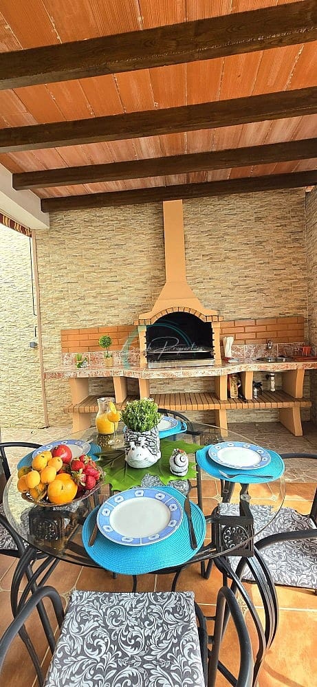 3 sypialnia Dom do wynajęcia w Torrox z basenem garażem - 1 700 € (Ref: 8933304)