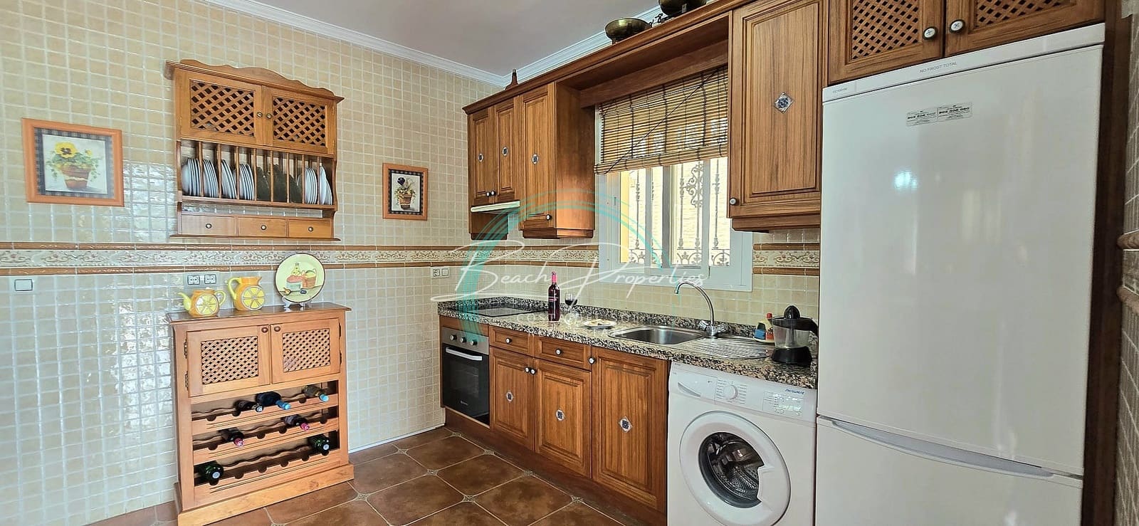 3 sypialnia Dom do wynajęcia w Torrox z basenem garażem - 1 700 € (Ref: 8933304)