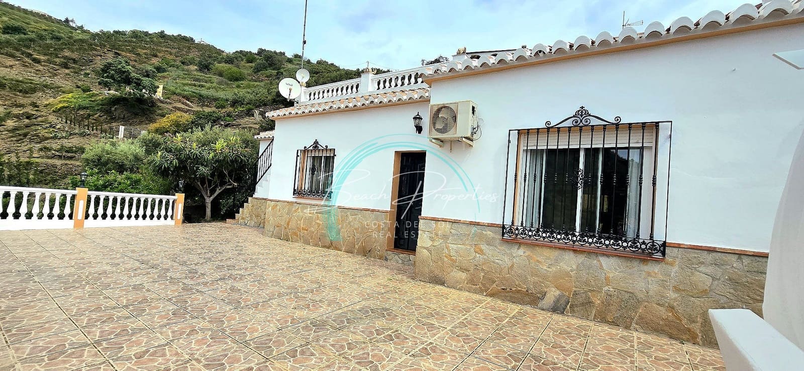 3 sypialnia Dom do wynajęcia w Torrox z basenem garażem - 1 700 € (Ref: 8933304)