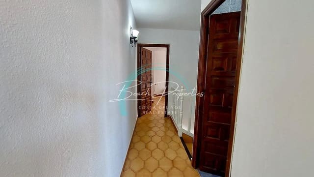 2 sovrum Villa till salu i Centro, Nerja med pool - 334 500 € (Ref: 8998665)