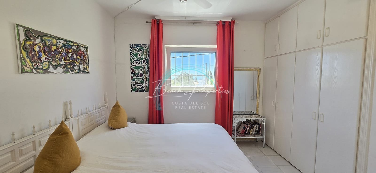 6 soveværelse Villa til salg i Nerja med swimmingpool garage - € 695.000 (Ref: 9094944)